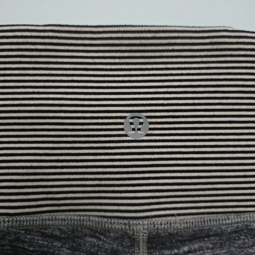 Lululemon Women's Pace Setter Grey Space Dye Striped Waist Crop Leggings 8 - Picture 6 of 12